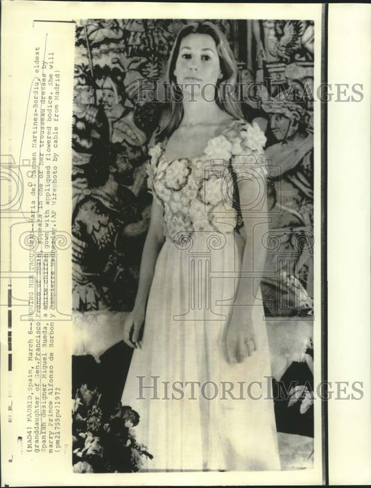 1972 Press Photo Maria del Carme Martinez-Bordiu in trousseau gown - now20199