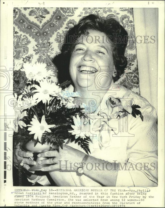 1974 Press Photo Phyllis Brown Marriott named Mother of the Year in New York