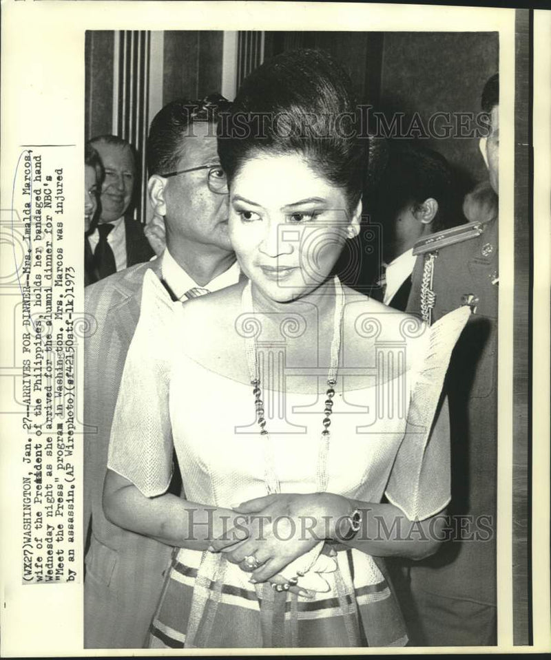Load image into Gallery viewer, 1973 Press Photo Imalda Marcos arrives for "Meet the Press" dinner, Wash. DC
