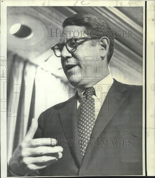 Press Photo Representative Clark MacGregor appointed Chief Lobbyist to Congress