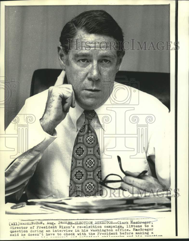 Load image into Gallery viewer, 1972 Press Photo President Nixon's campaign director Clark MacGregor in office
