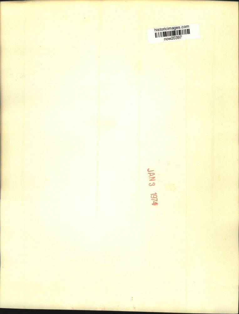 1974 Press Photo Management and Budget Director Malek briefs newsmen