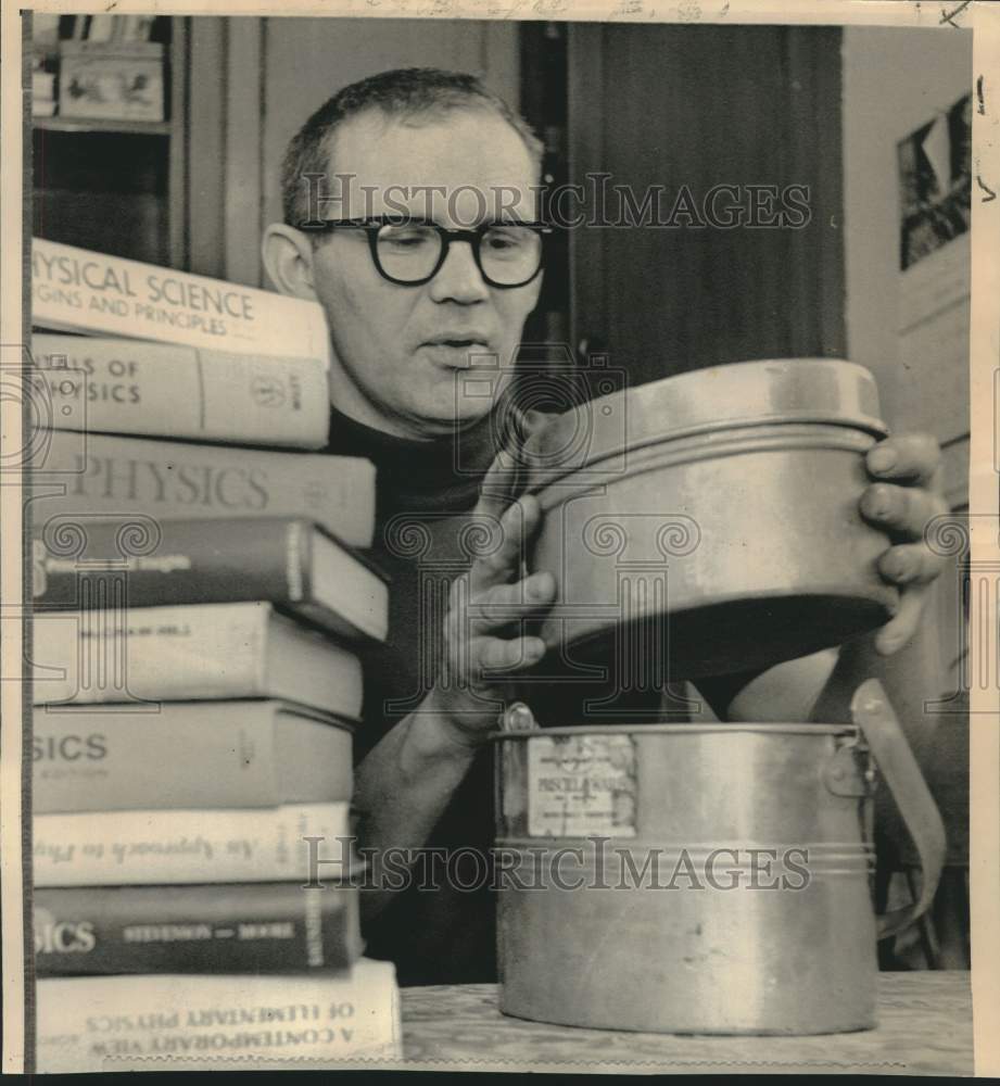 1974 Press Photo Former college professor John Magan now a coal miner.