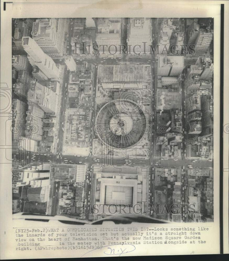 Load image into Gallery viewer, 1967 Press Photo Straight down view of Manhattan's Madison Square Garden
