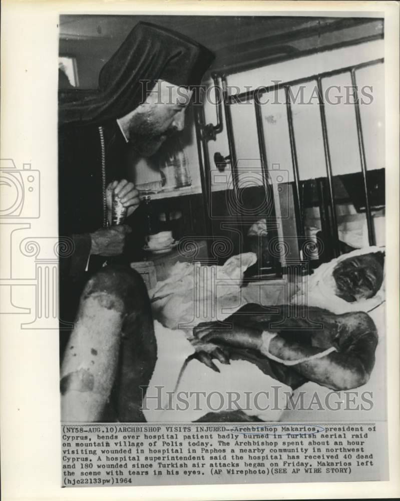1964 Press Photo Archbishop Makarios visits Paphos hospital near Polis