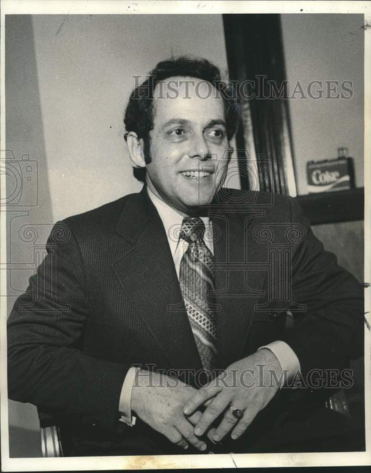 1972 Press Photo Atlanta Mayor Sam Massell interviewed in New Orleans.
