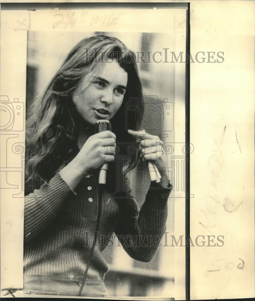 1972 Press Photo Kathleen Kennedy speaks at George McGovern political rally