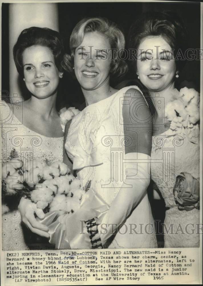 1965 Press Photo Nancy Bernard, Maid of Cotton 1966 with alternates in Memphis