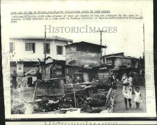1969 Press Photo Wood and tin provide homes for Tondo citizens in Manila