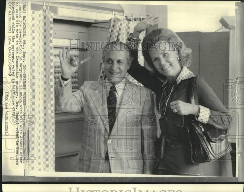 Load image into Gallery viewer, 1974 Press Photo Governor Marvin Mandle &amp; wife Jeanne after voting, Maryland
