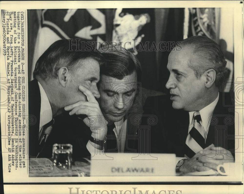 Load image into Gallery viewer, 1973 Press Photo Three governors confer at National Governor's Conf., WASH DC
