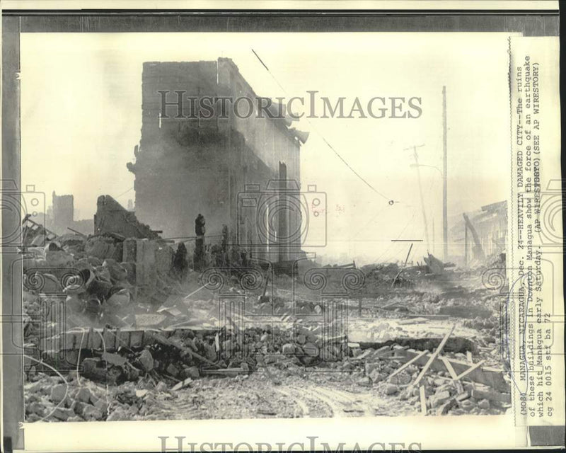 Load image into Gallery viewer, 1972 Press Photo View of earthquake damaged Managua, Nicaragua - now21025
