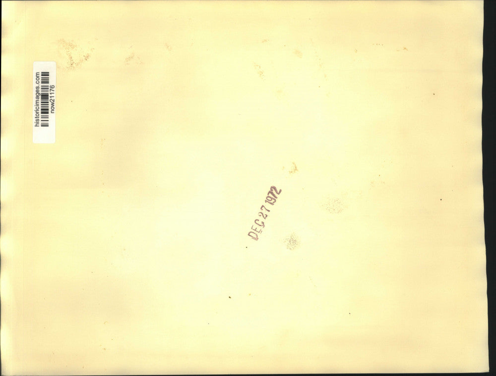 1972 Press Photo Managua, Nicaragua residents walk earthquake stricken streets.