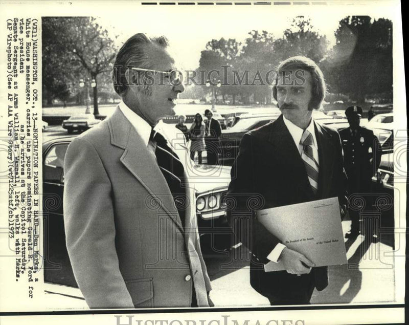Load image into Gallery viewer, 1973 Press Photo White House messenger Dan Marks and Wannall in Washington
