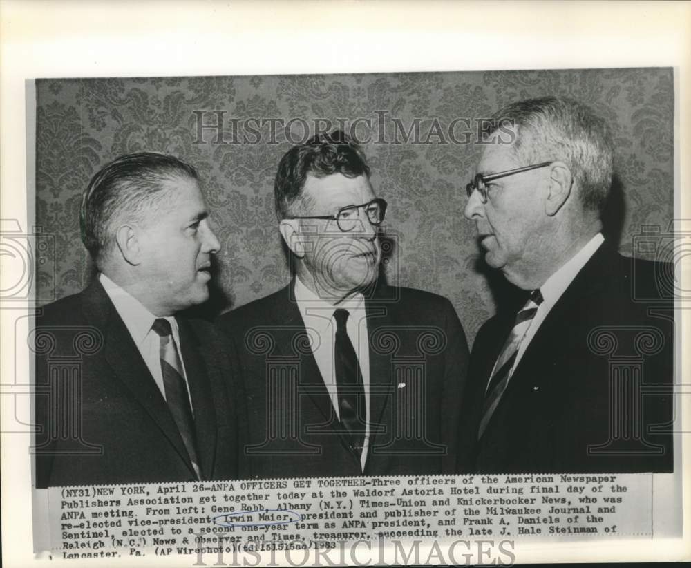 1983 Press Photo Irwin Maier and other officers of ANPA meet in New York- Historic Images