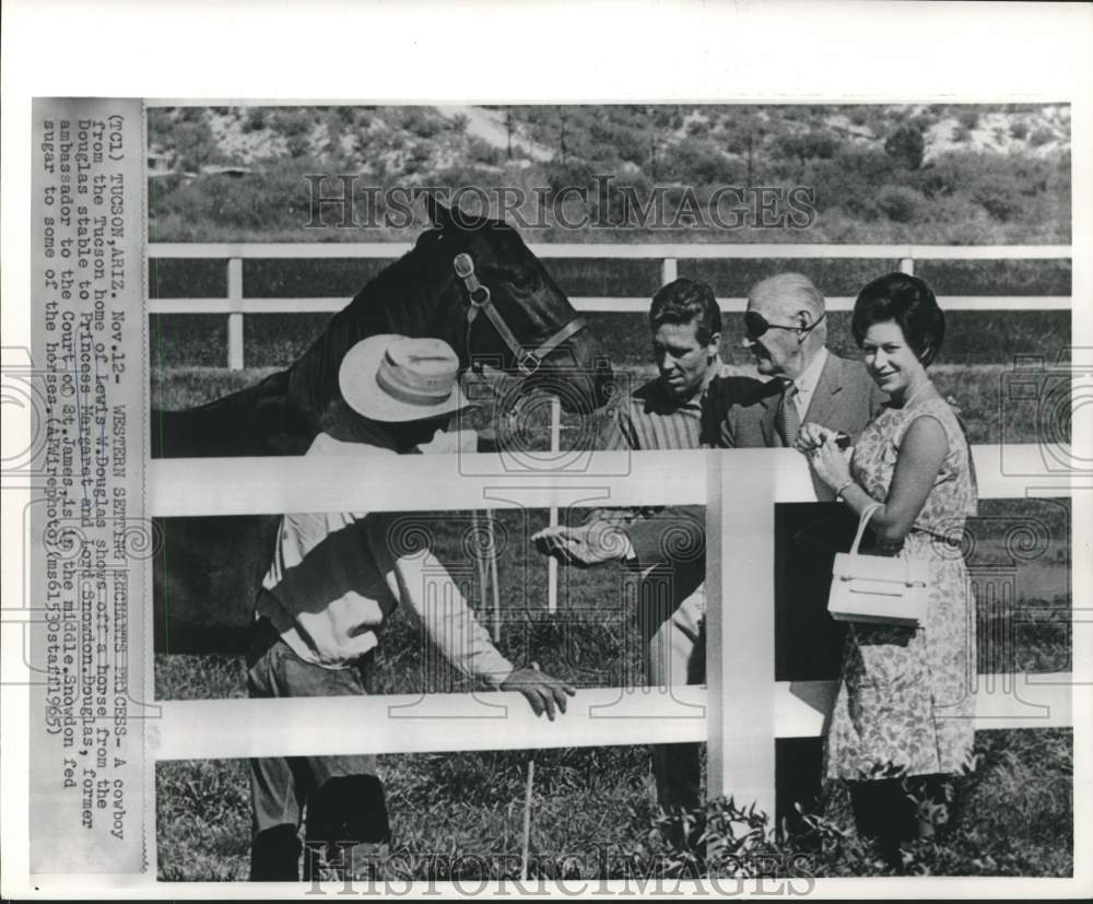 1965 Press Photo Princess Margaret and Lord Snowdon at Douglas Stables in AR