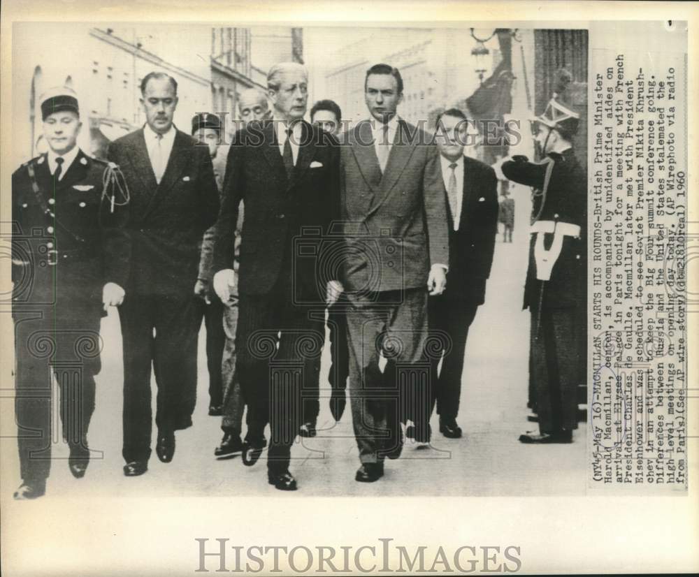 1960 Press Photo Britain's Harold Macmillan and others at Elyses Palace.