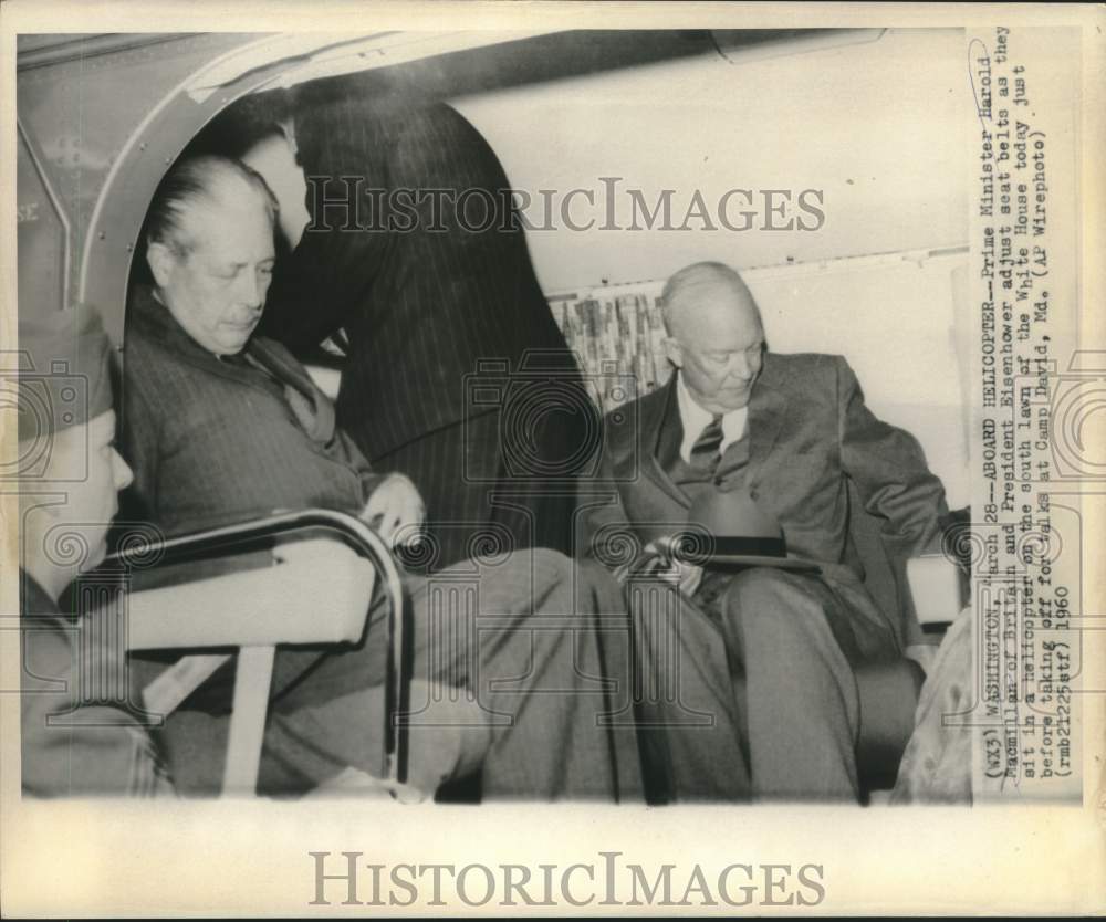 1960 Press Photo Britain's Macmillan and Eisenhower in helicopter at White House