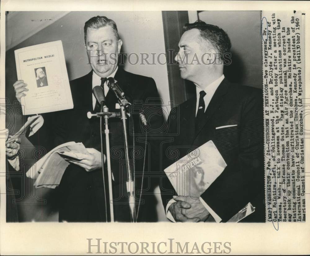 1960 Press Photo Clergymen McIntire and Kennedy with newsmen at Pentagon