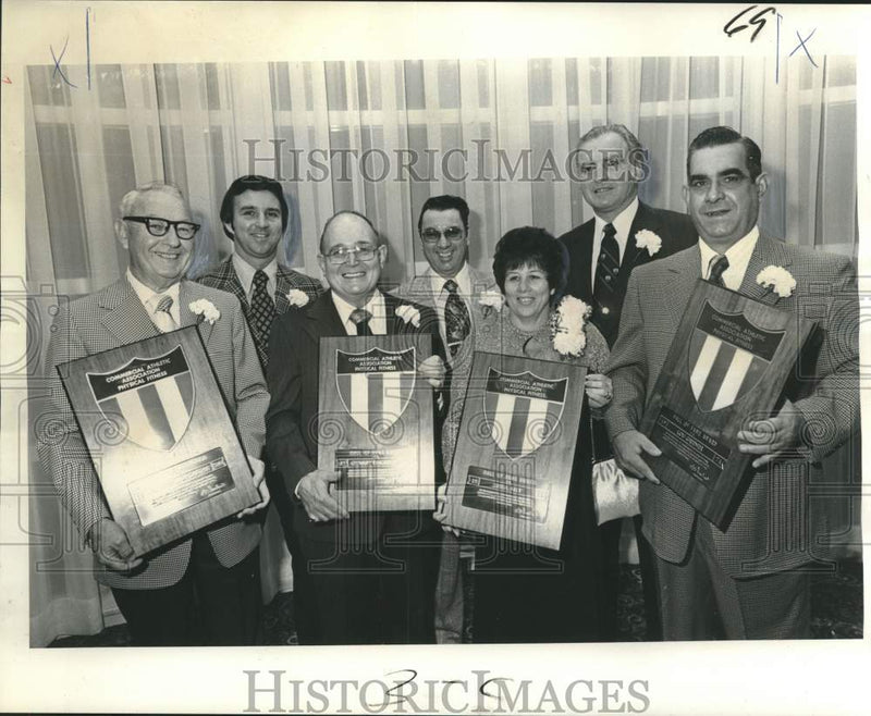 Load image into Gallery viewer, 1974 Press Photo Francis McCarthy and other CAA inductees - now21519
