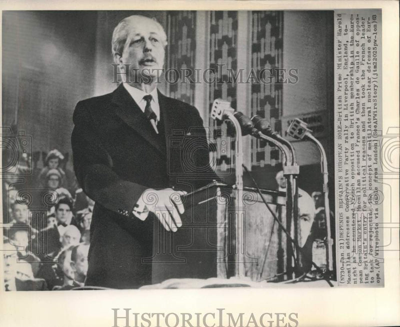 Load image into Gallery viewer, 1963 Press Photo Britain's Macmillan addresses Conservative Party rally
