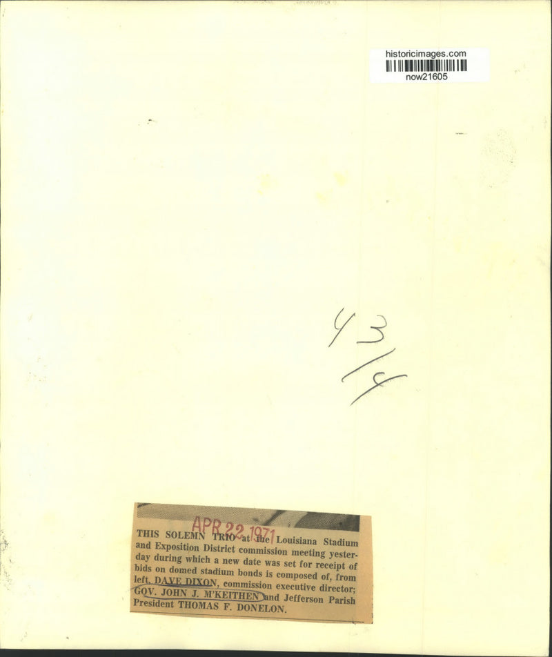 Load image into Gallery viewer, 1971 Press Photo Governor McKeithen and others at Louisiana Stadium commission
