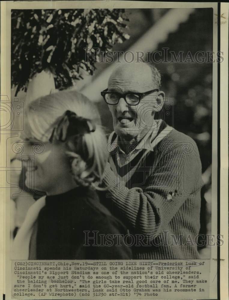 1974 Press Photo University of Cincinnati 60 year old cheerleader Frederick Lusk- Historic Images