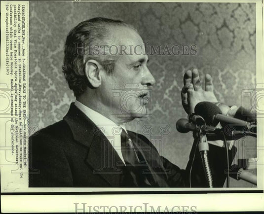 1973 Press Photo Maryland Governor Marvin Mandel at press conference in Nevada