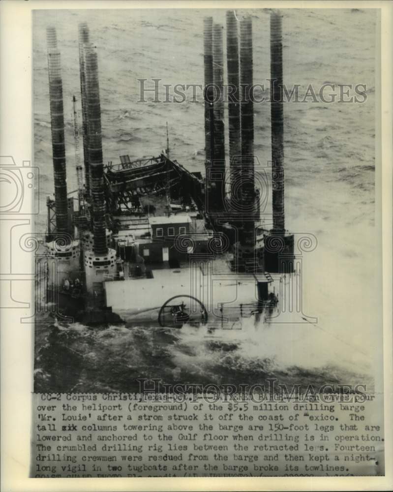 1961 Press Photo High waves pour drilling barge heliport in Corpus Christi, TX