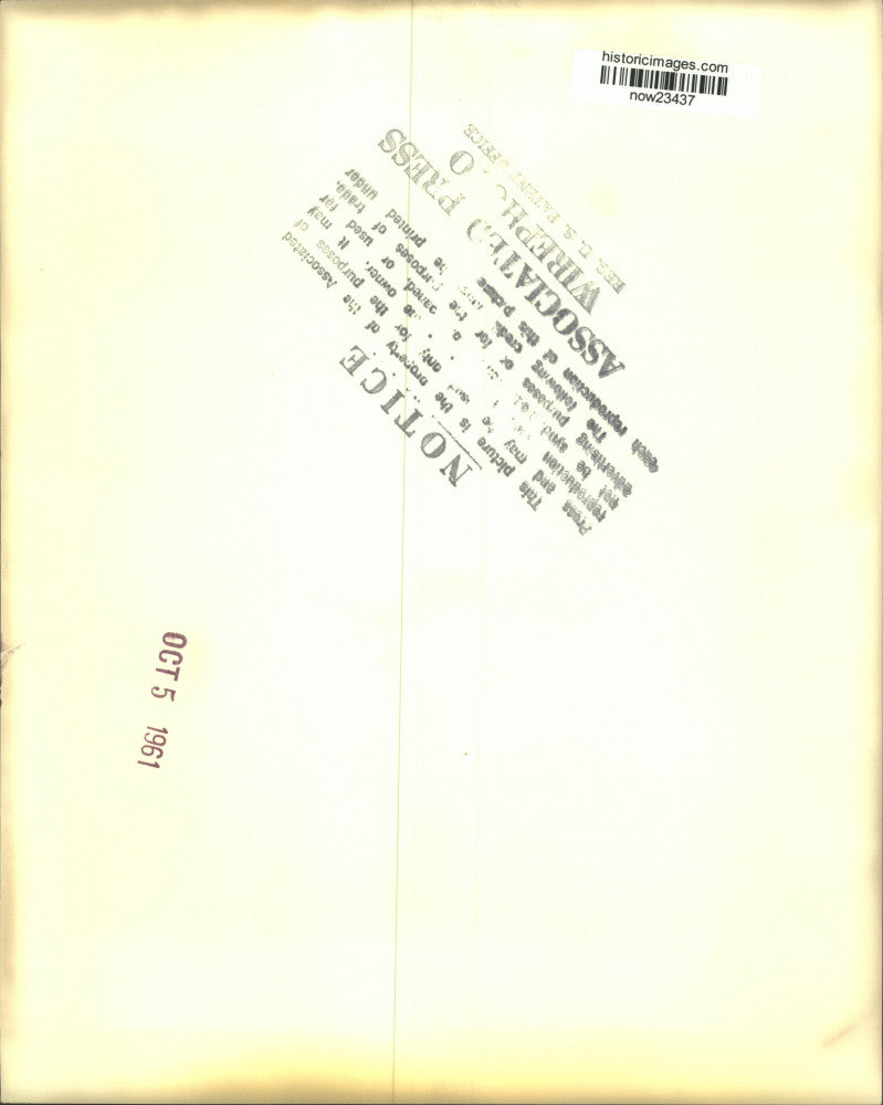 Load image into Gallery viewer, 1961 Press Photo High waves pour drilling barge heliport in Corpus Christi, TX
