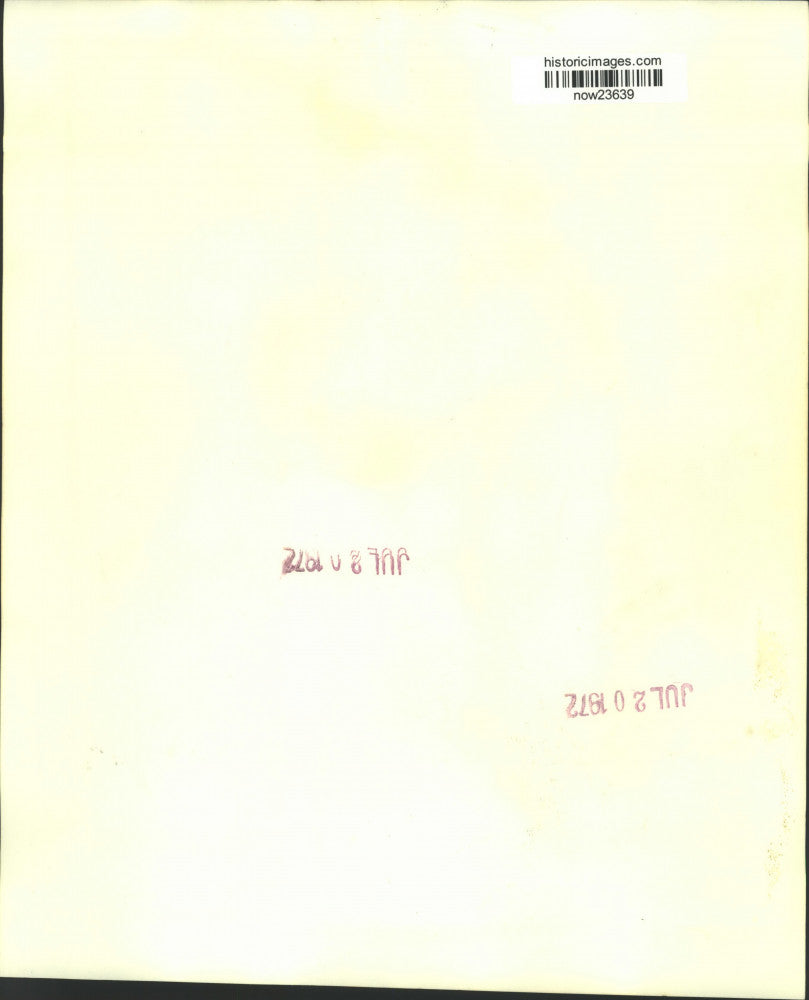 1972 Press Photo Democratic presidential candidate McGovern astride Big Red