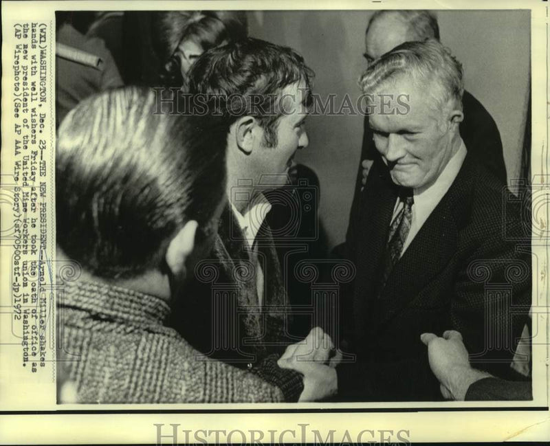 Load image into Gallery viewer, 1972 Press Photo United Mine Workers Union President Arnold Miller and others

