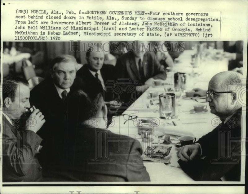 Load image into Gallery viewer, 1970 Press Photo Governor McKeithen and other southern governors in Mobile, AL
