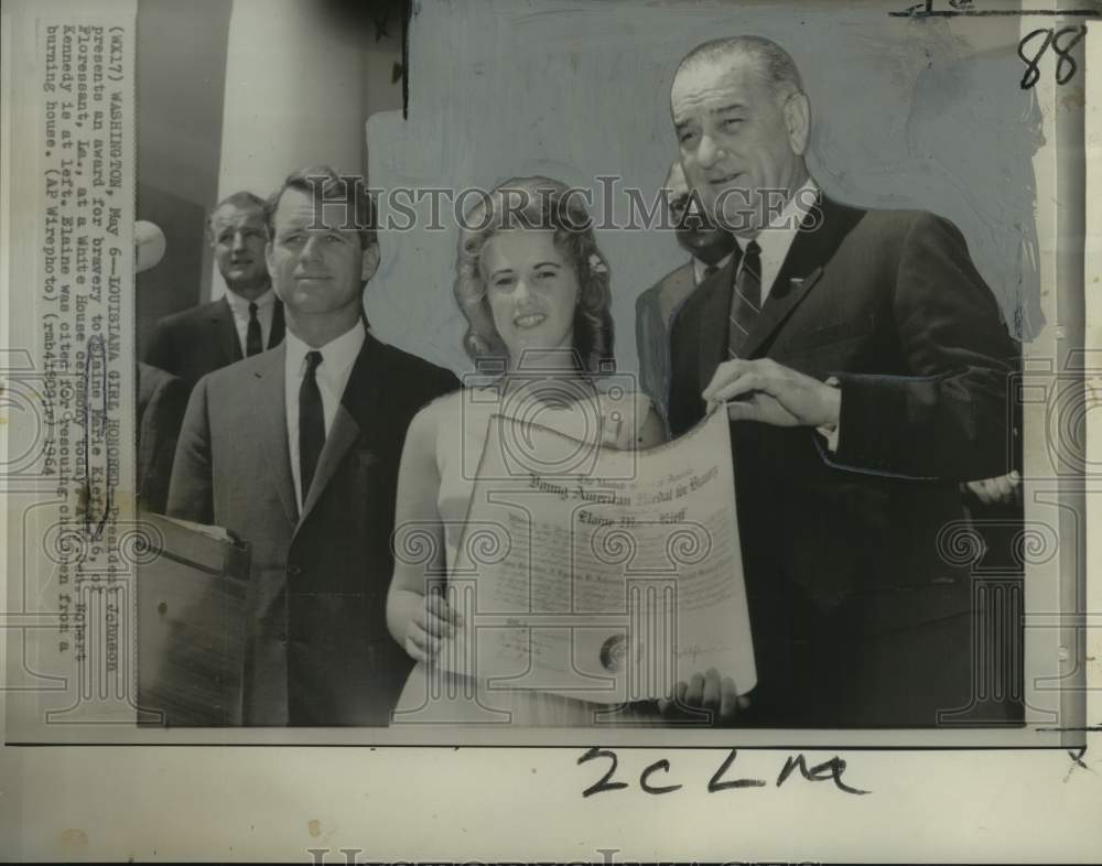 1964 Press Photo President Johnson honors Elaine Marie Kieff for bravery