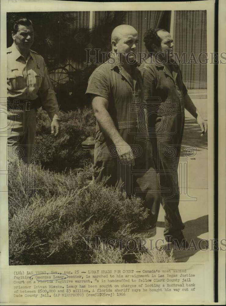 1966 Press Photo Canada&#39;s most wanted Georges Lemay, center, escorted to court- Historic Images