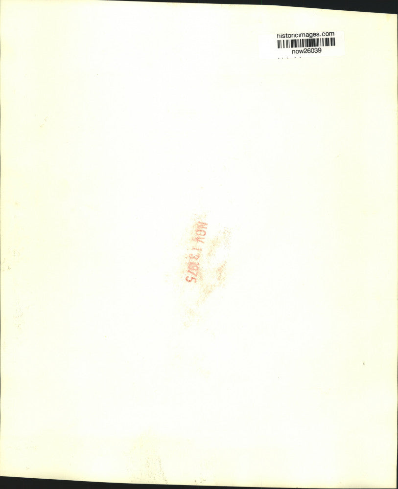 1975 Press Photo Miss Teenage America contestants cuddle with Christmas gifts.