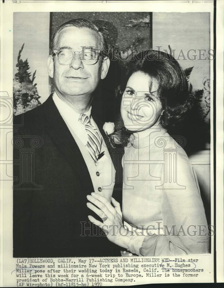 1970 Press Photo Actress Mala Powers and millionaire M. Hughes Miller wed in CA