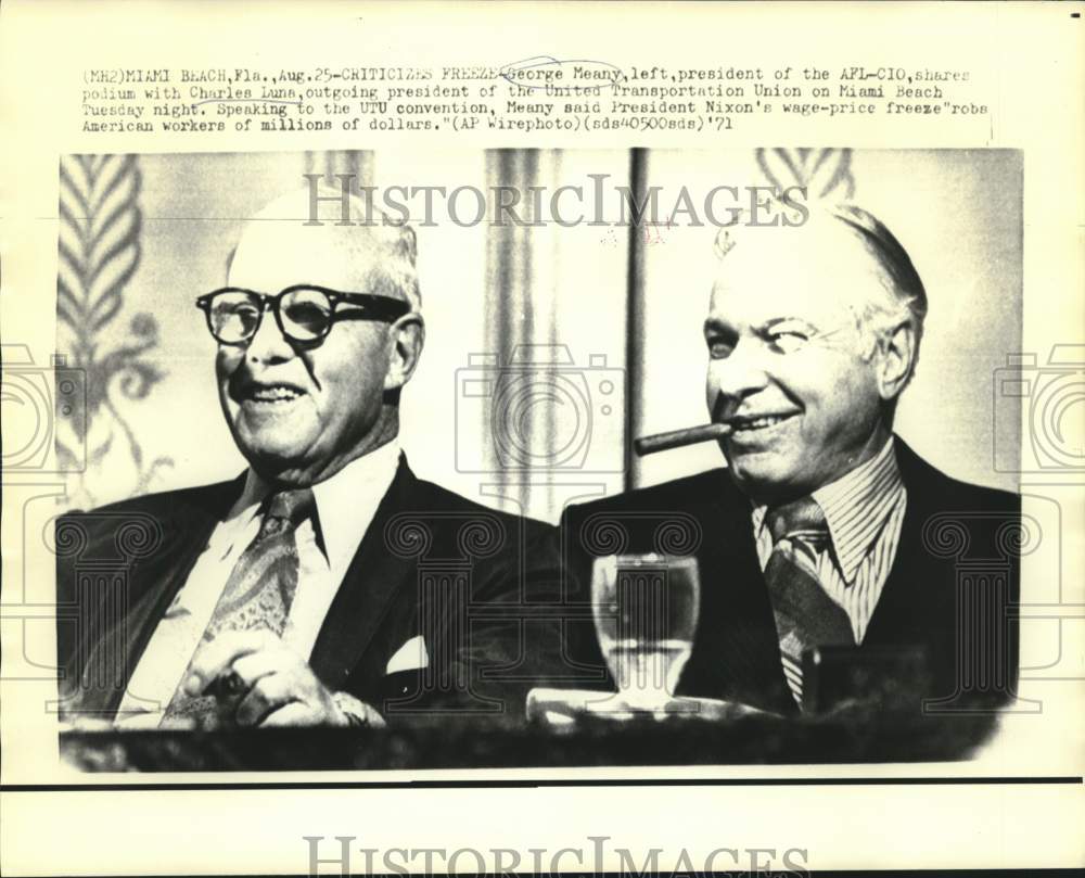 1971 Press Photo AFL-CIO President Meany and UTU&#39;s Luna appear at UTU convention