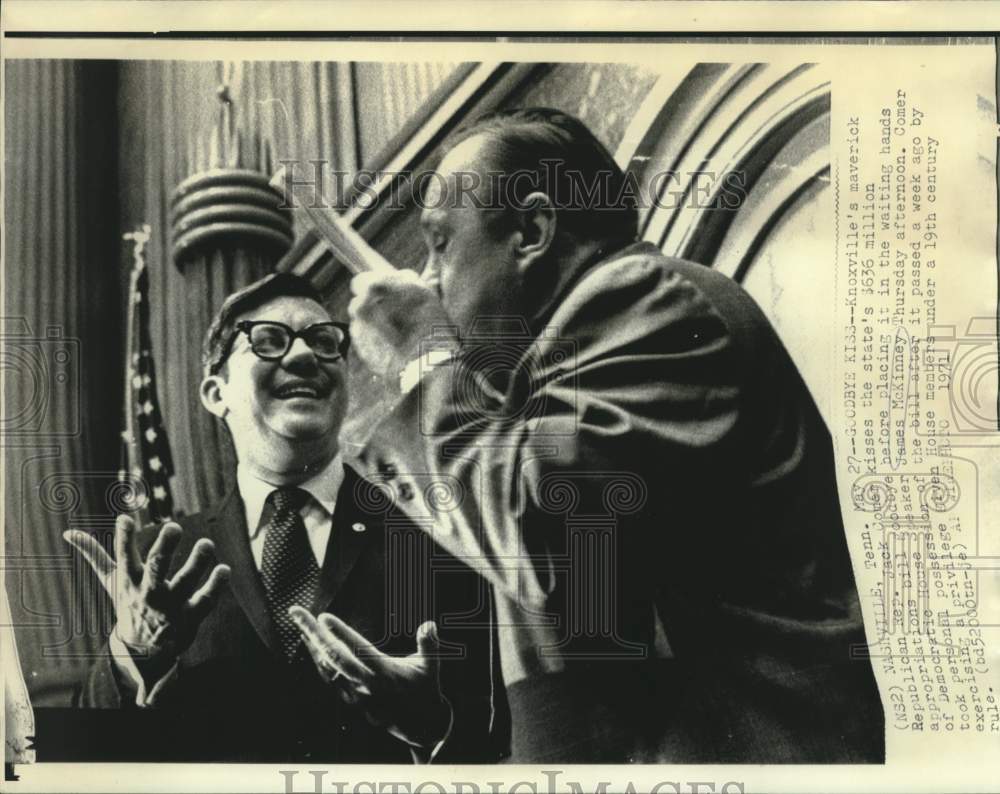 1971 Press Photo Representative Comer kisses bill and passes to Speaker McKinney