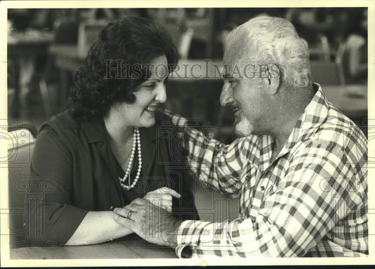 1981 Press Photo Mr. and Mrs. George McKinney visit in San Quentin Prison