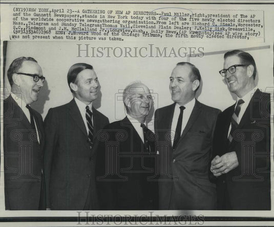 1968 Press Photo AP President Paul Miller with new newspaper directors