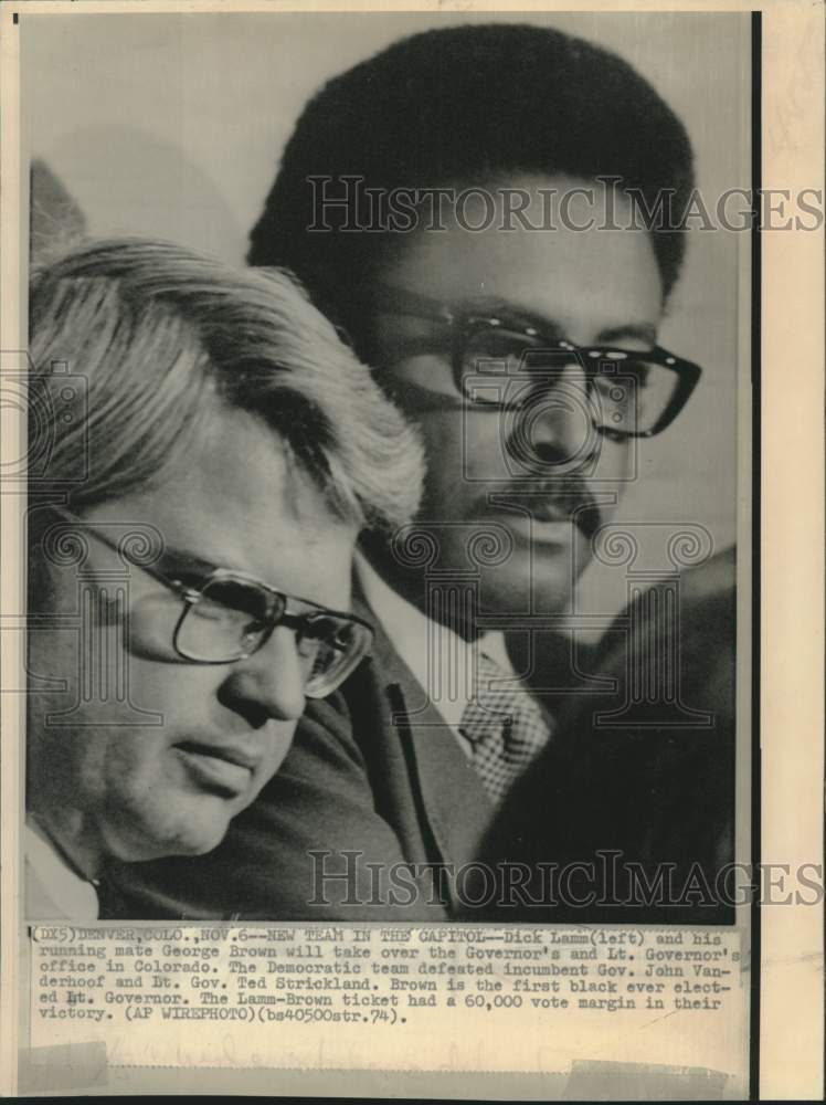 Load image into Gallery viewer, 1974 Press Photo Governor Dick Lamm and Lt. Governor Brown of Colorado
