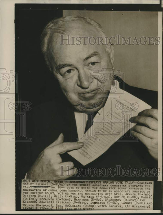 1955 Press Photo Senate Judiciary Committee chairman Harley Kilgore with tally