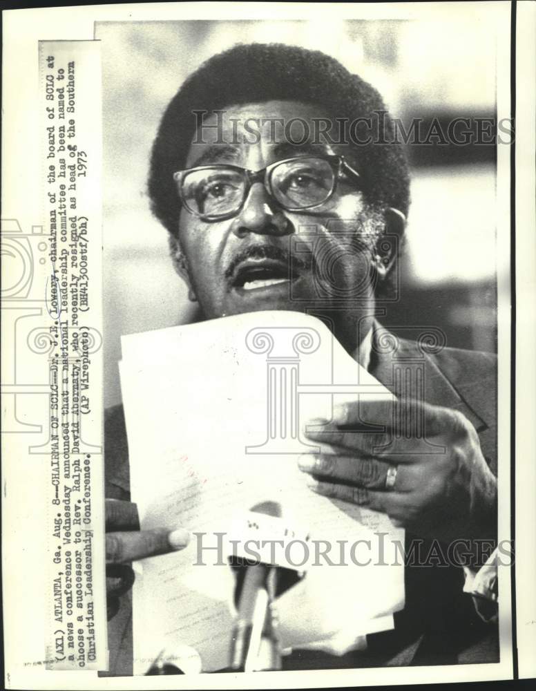Load image into Gallery viewer, 1973 Press Photo SCLC Board Chairman Dr. J.E.Lowery at news conference
