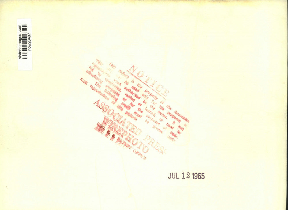 1965 Press Photo Reverend Gerald Knoff and religious authorities with new Bible