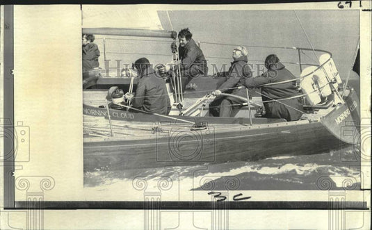 1971 Press Photo British Prime Minister Edward Heath at helm of yacht in Solent