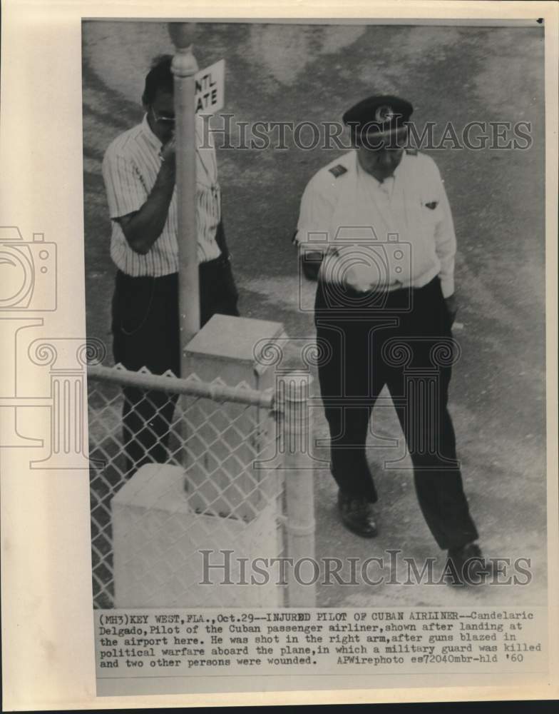 1960 Press Photo Cuban airliner pilot Candelaric Delgado in Key West, Florida