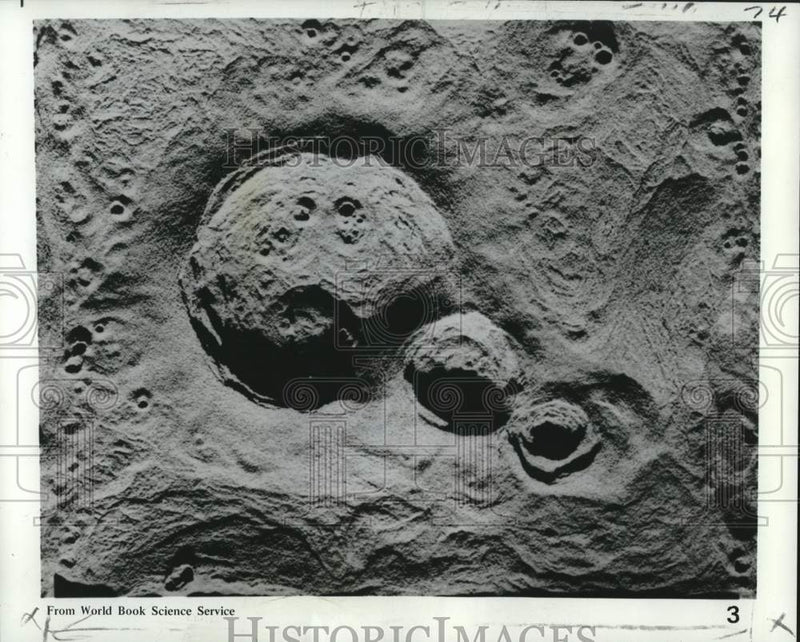Load image into Gallery viewer, 1970 Press Photo Dr. Mills' triple crater resembles moon's crater Thebit
