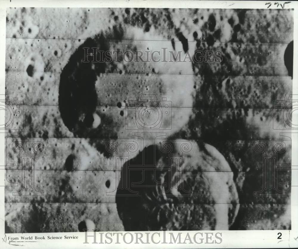 1970 Press Photo Dr. Allen Mills twin crater creation similar to moon craters