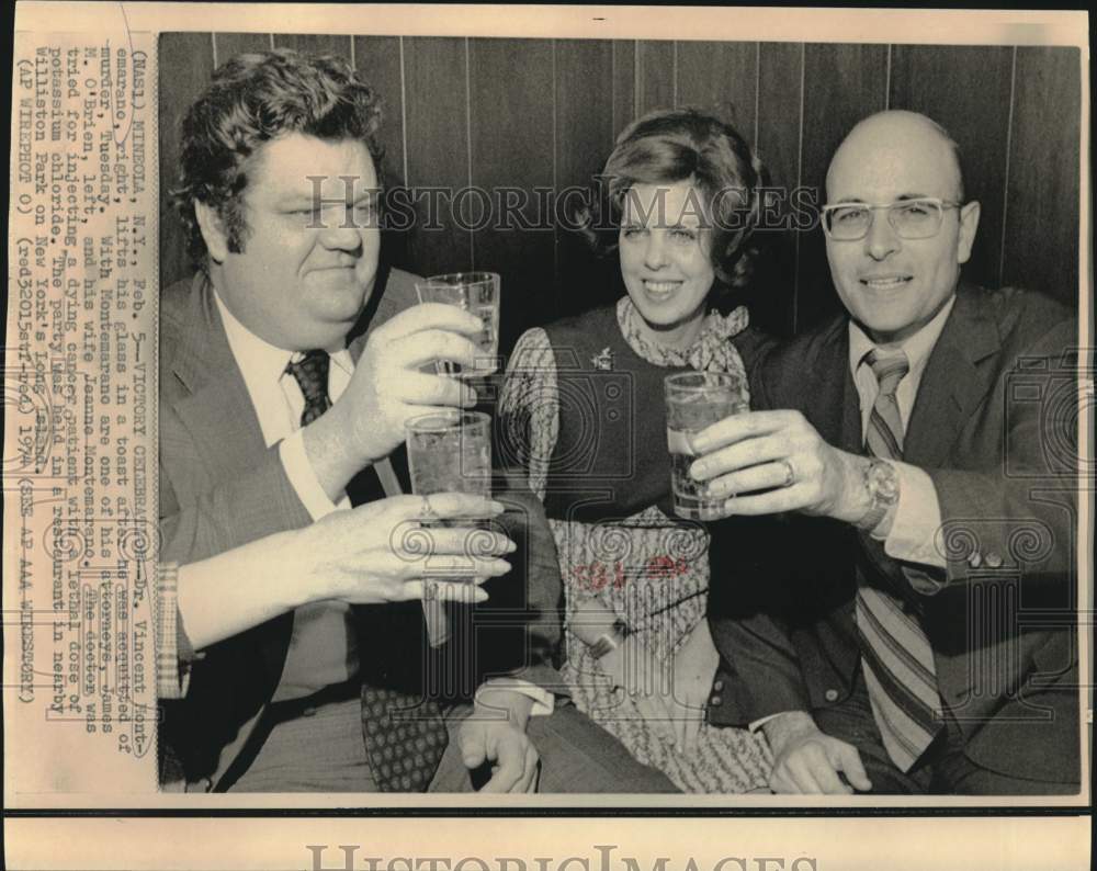 1974 Press Photo Dr. Montemarano, attorney and wife celebrate acquittal in NY